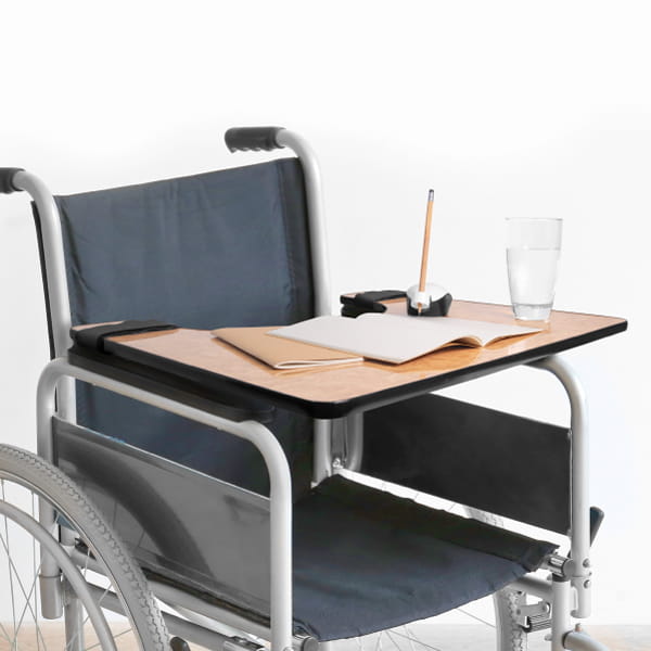 輪椅用桌板